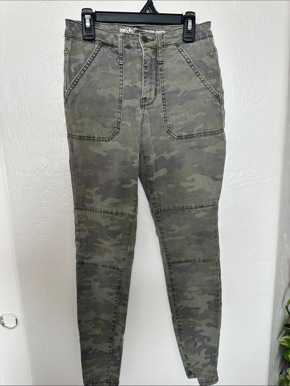 Camo Skinny Jeans in Olive for Women